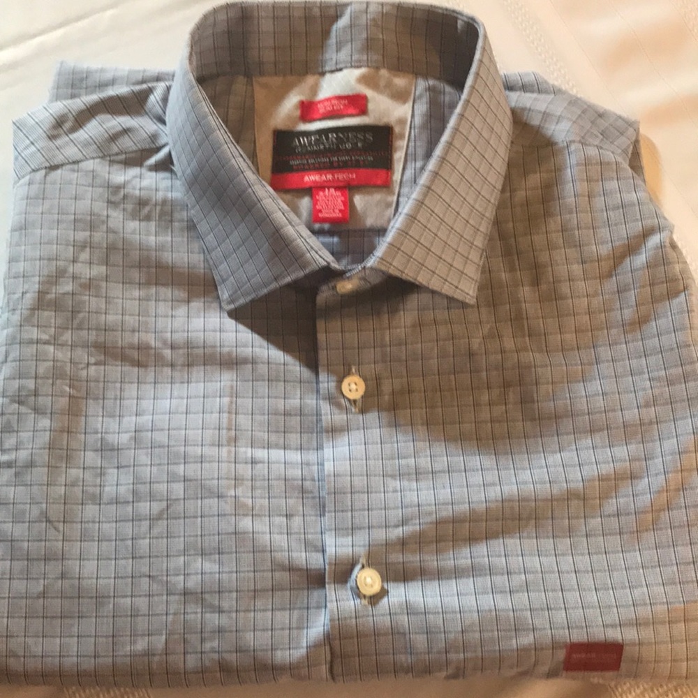 ❤️(105)NWT Men’s long sleeve dress shirt by Kenneth Cole.  1834/35. Blue checked
